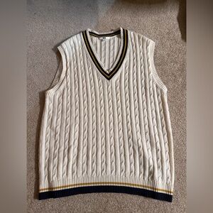 Uniqlo Cable Knit Sweater Vest - White